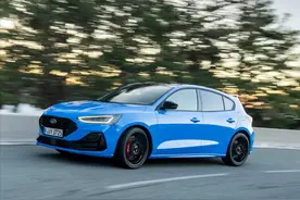 新车 | 可玩性强过高尔夫GTI？约39万元，福特福克斯ST Edition官图图片