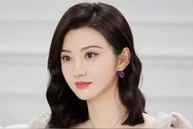 曾经的北电校花，现在依旧迷人图片