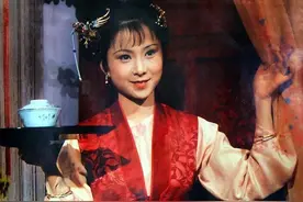 古代夫妻就寝时，通房丫鬟就守在旁边伺候，床上的两个人不尴尬吗图片