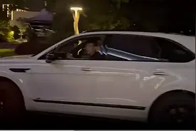 不愧是孙总！孙铭徽开豪车宾利，年收入超千万，还投资球馆烧烤店图片