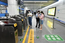 北京64座地铁站启动刷闸验核酸！哪些一卡通要升级？明确了——图片