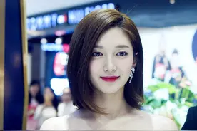 时尚圈的白富美江疏影，原来对于配饰情有独钟，奢华内敛解风情图片