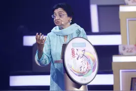 她出生巴基斯坦，求学北京名校，回国后担任汉语教师，曾登上央视发表演讲！图片