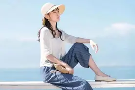 女人最美的样子：自信坦荡，万丈光芒图片