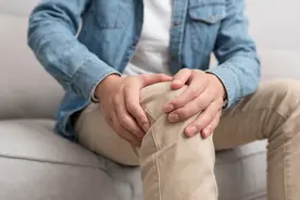 一种不动就浑身难受的病——“不安腿综合征”图片