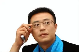 白燕升：结婚9个月妻子瘫痪，他用爱创造奇迹，50岁得二胎图片