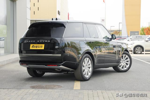 新车｜百万级SUV还能怎样平衡动感和舒适？试驾全新揽胜运动版