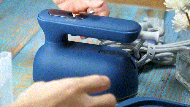 减轻衣物烫熨的工作量 你需要一台好用的电熨斗