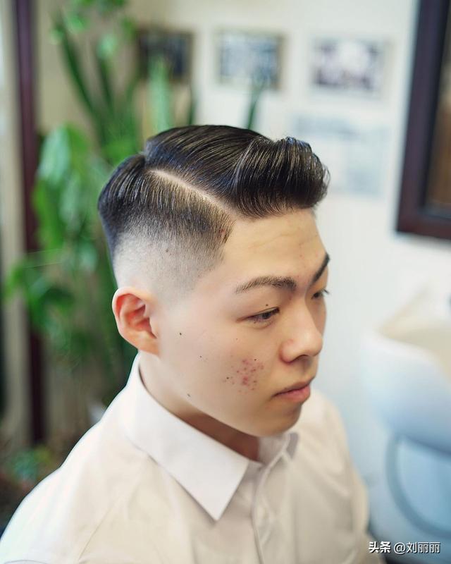 男生自然卷头发怎么变直,男生烫发后如何保养和打理,烫发怎么洗直小