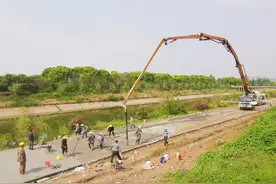 不能占用耕地，农村道路想扩宽怎么办？新规定这3点必须把握图片