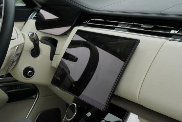 试驾全新一代路虎揽胜，SUV金字塔“塔尖”上的产品！