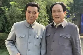 除张嘉益外，这五位演员也把自己硬生生的整成特型演员图片