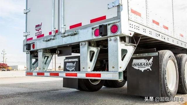 半挂车保险杠可不一定保险 中美挂车后保险杠的现状