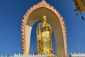 世界上最高的阿弥陀佛金身像图片
