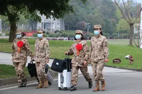 ​启航，女兵入营后的初体验图片
