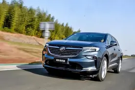 为什么有些左转车道设置在最右侧，其实大有用处图片