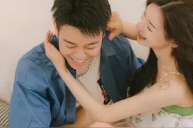 恋综的天花板：搞笑rapper周密与美妆博主周芯竹的神仙爱情图片