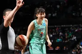 韩旭5投3中揽7分5篮板 纽约自由人轻取亚特兰大梦想获2连胜图片