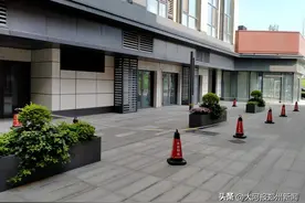 郑州一小区窗户玻璃接连爆裂，多户业主犯了愁图片