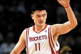 有一说一，能让整个NBA摆烂争夺状元签的就5人 詹皇上榜图片