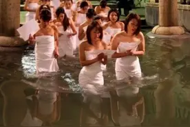 日本洗浴文化：“男女混浴”要求一丝不挂，女性该如何保护隐私？图片