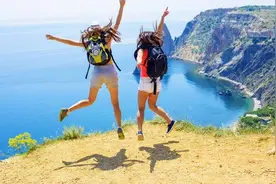 旅行时，行李箱尽量学会4不带，旅途舒适不受苦图片