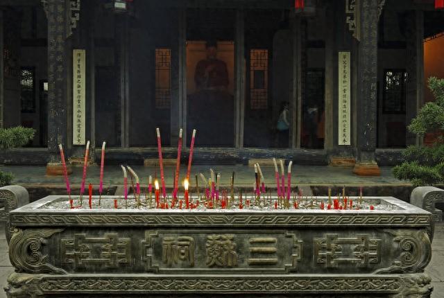 灵隐寺攻略(去灵隐寺十大禁忌)