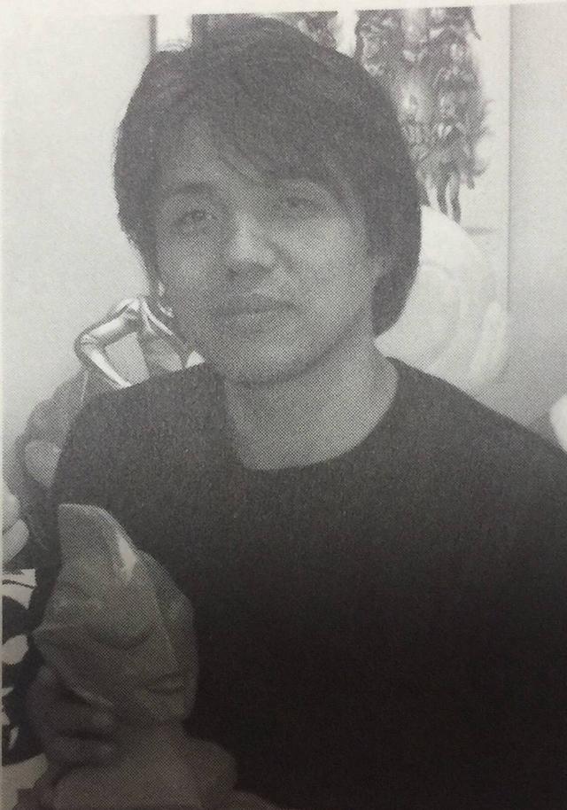 丸山浩笔下的设计画集，展示了迪迦奥特曼的诞生与形成