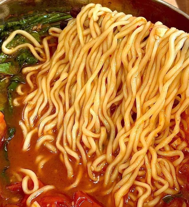 它被车站停售，遭高铁提醒，为啥人们旅行时还是那么爱吃?