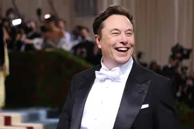 马斯克盛赞的微信，其实这些年在海外过得并不顺心图片