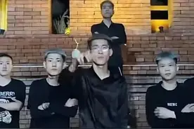 盘点精神小伙的天花板—宇将军图片