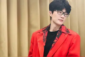 网传男歌手许嵩“睡粉选妃”，海蝶音乐回应：取证中图片