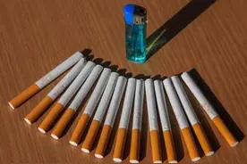 家里有吸烟的要留心，别不当个事，早知早有利，等到吃了亏就晚了图片