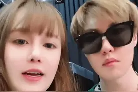 赵本山女儿即将领证，男友长相酷似王一博，不办婚礼是为父亲考虑图片