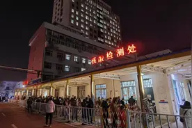 毒王奥秘克戎突防天津，疫情阻击战五道防线之后亟待做好四个统一图片