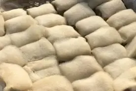 食物发霉不能吃，为何长毛的豆腐却可以食用？图片