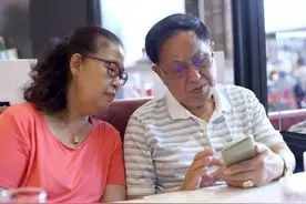 中老年人离异丧偶，找老伴无论领证还是搭伙过日子，都要明白几点图片