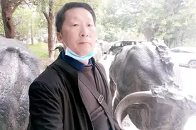 你见过保安员过年在单位上班收到过多少个红包吗？图片