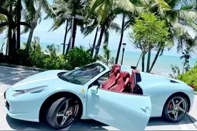 十大超跑豪车 ... Bugatti Chiron . SSC Tuata . 科尼赛克 . 布加迪 . 法拉利图片