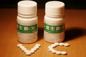 长期吃一片维生素C的人，最后都怎么样了？维生素C可以天天吃吗？图片