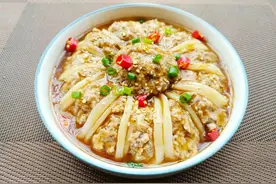 婆婆生日，我特地请假回家给她做6道菜，她全程黑脸说太浪费了图片