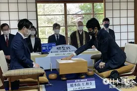 十连霸梦碎 井山王朝最大基石崩塌 一力辽成日本第十位棋圣图片