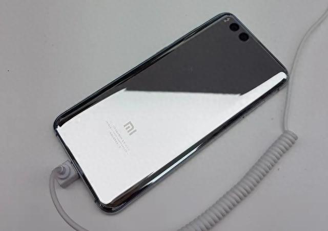 小米手机评测(小米口碑最好的三款)