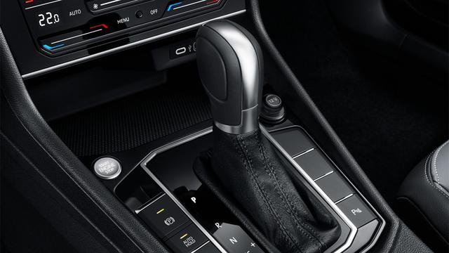 春节购车花小钱办大事，一汽奔腾B70是你最值得的明智之选