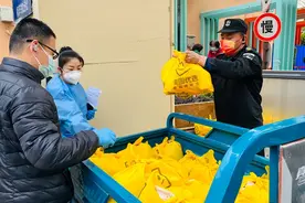 抖音试点外卖，货拉拉跑腿业务也要来了，美团该不该慌？图片