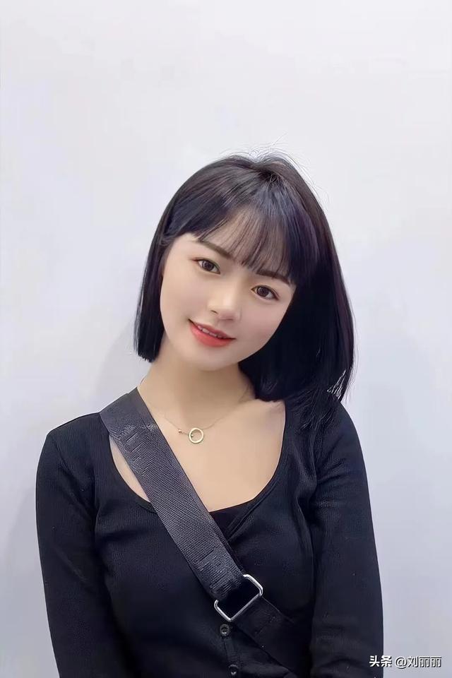 圆脸适合梳什么发型图片女,最美女士发型有哪些?