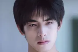 全网爆红！唱《我在深圳很想你》的“草根歌手”潇峰逆袭了图片