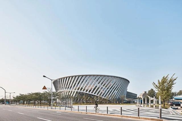 机械展展台设计图