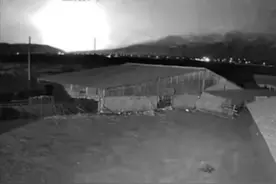 青海发生6.9级地震，震前1秒出现耀眼强光照亮天空，是凶兆吗？图片