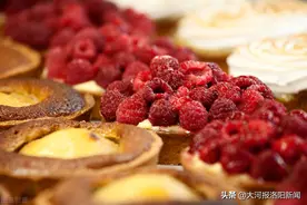 洛阳一17岁女孩想学做蛋糕，其父亲向“头条帮忙”求助 记者：安排图片